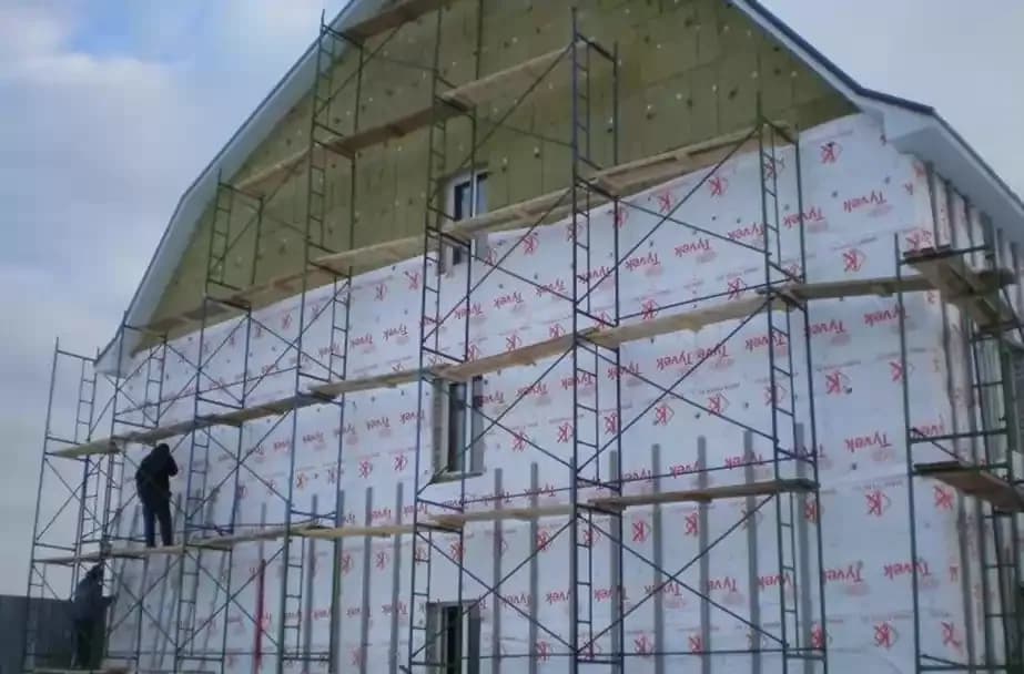  Монтаж гидроветрозащитной мембраны для фасада