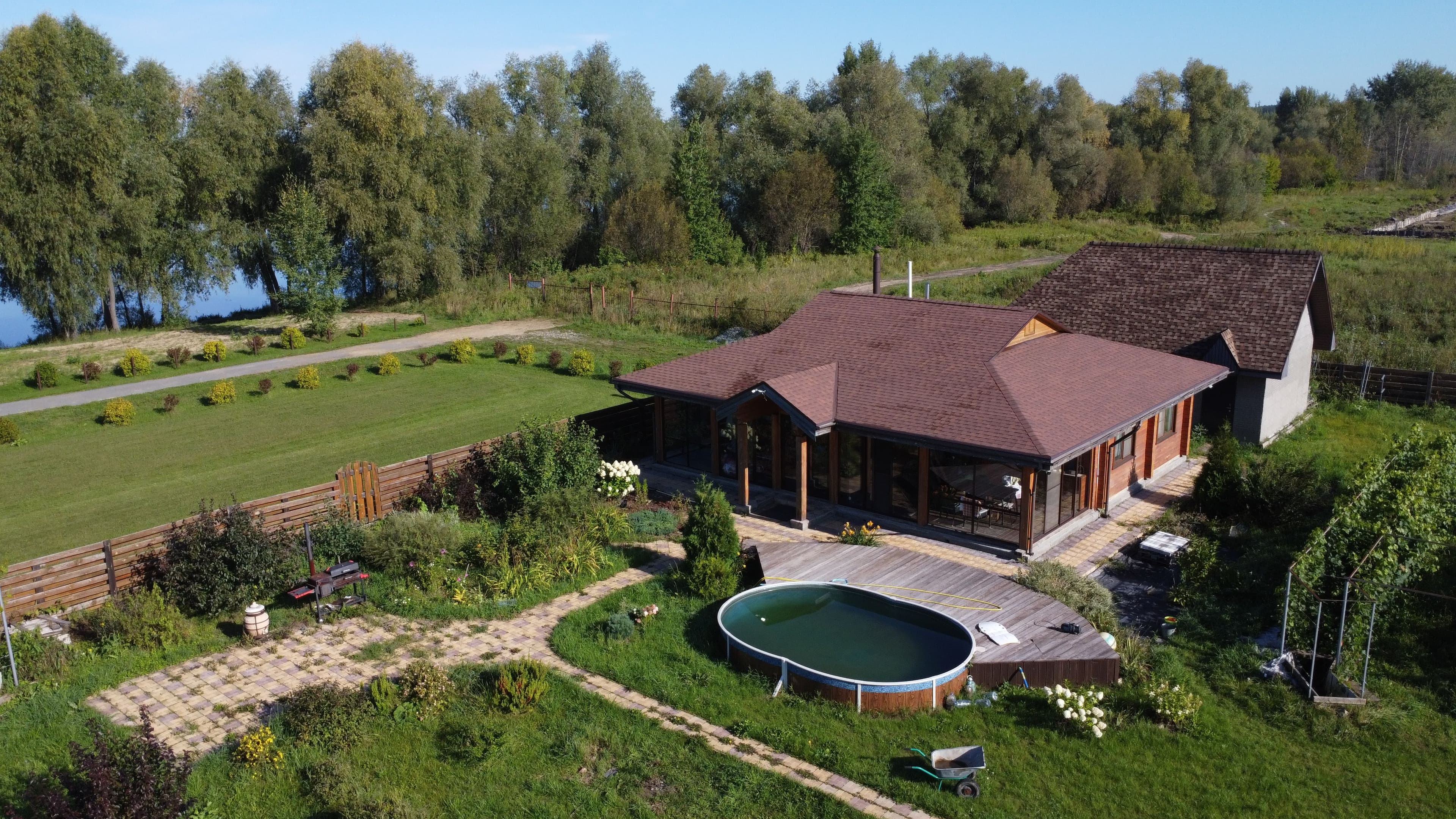 Зеленая поляна