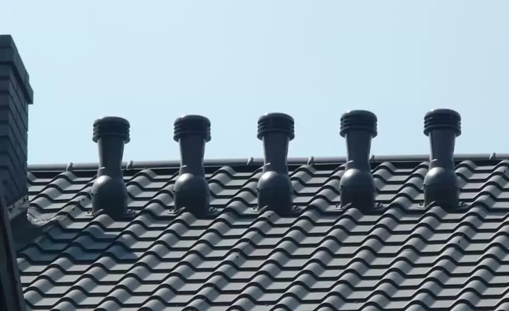 Монтаж дымоходных, вентиляционных труб