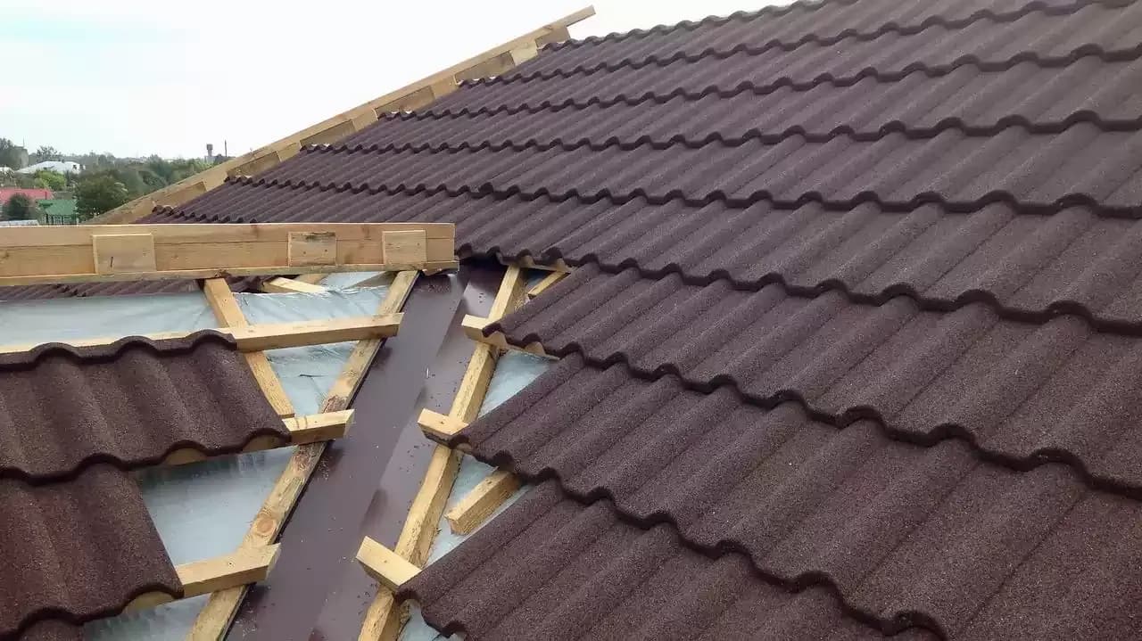 Монтаж композитной черепицы